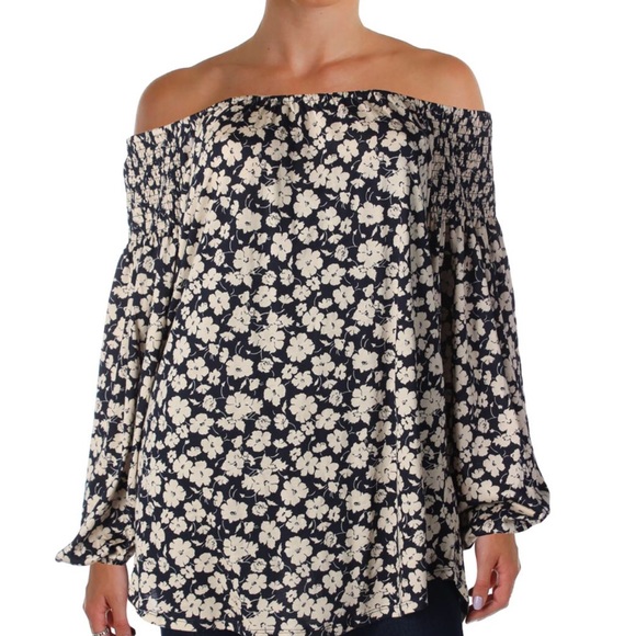 Ralph Lauren Tops - NWT Ralph Lauren Zainad off shoulder top XL